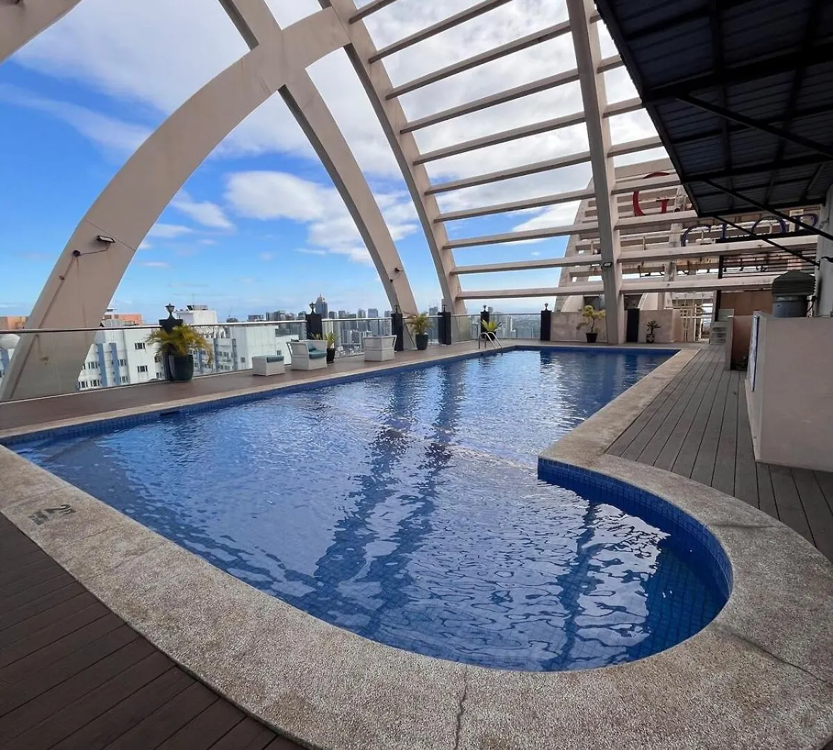 Loft-Type Condo In Mandaluyong With City Views And Parking Manila