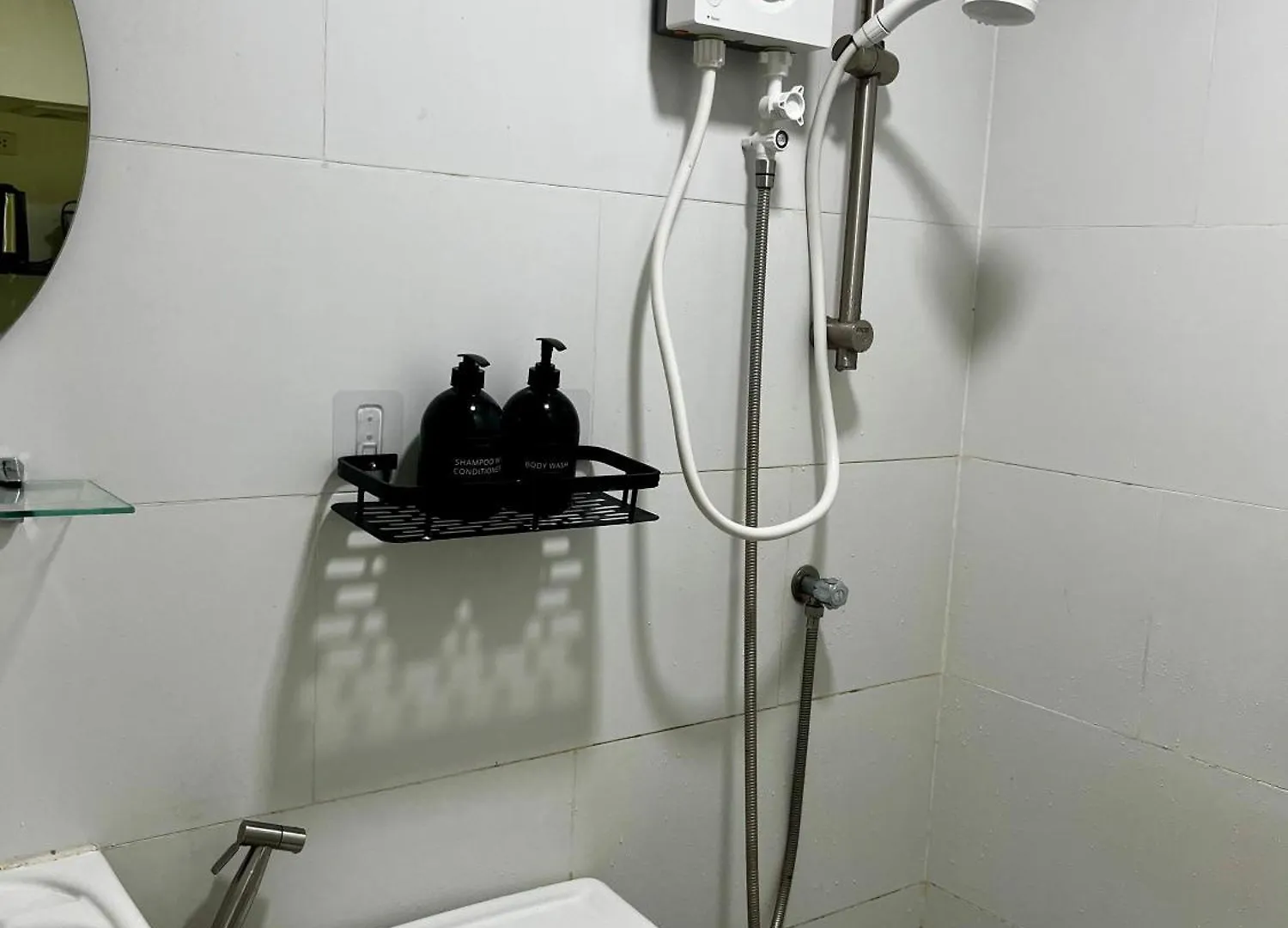 Loft-Type Condo In Mandaluyong With City Views And Parking Manila Philippines